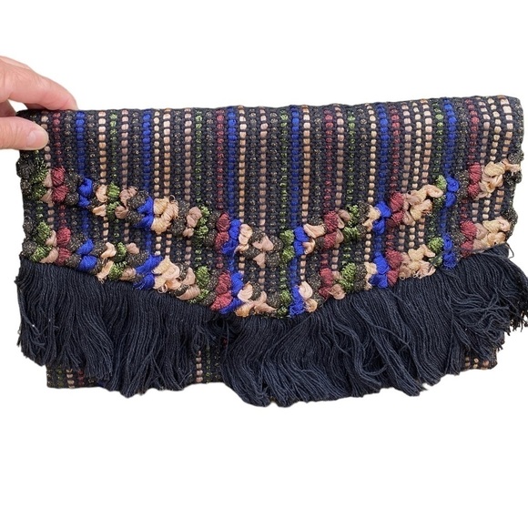 NWOT Stella  & Dot Fringe Taj Handbag - Picture 1 of 8